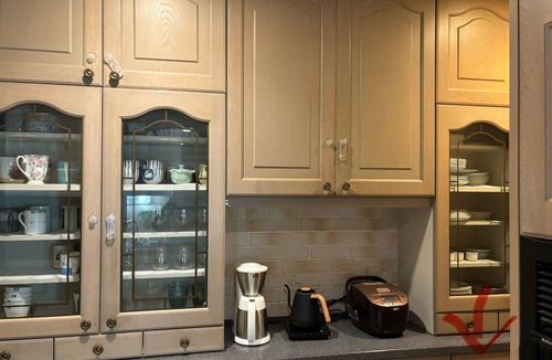 Akasaka Condo | Central Tokyo home with private decks, entrance and sunroom Walking to Roppongi
