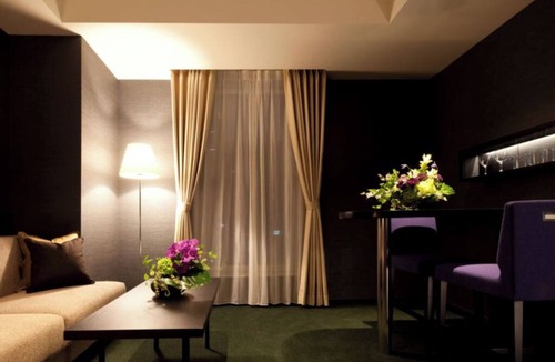 Asakusa Hotel | Classy Twin Smoking hotel in serene Taito City with AC, fitness room, WiFi