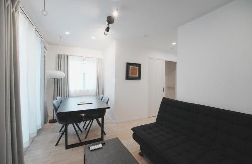 Nakajujo Villa | Dorothy Inn Spacious 4LDK New Build 97sqm Up to 10 Guests Free Private Parking Near JR Higashi Jujo Station 3 Minute Walk
