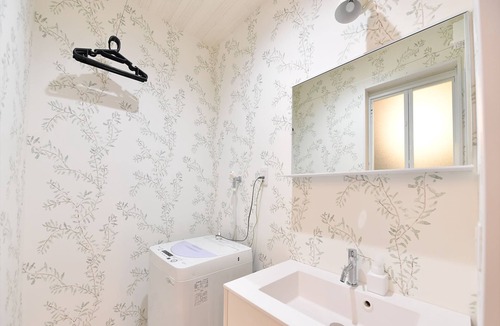 Nakagyo Ward House | Family house 2rooms near Natural Onsen / FREE WIFI