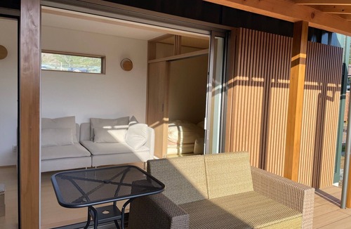 Fujikawaguchiko RV Rental | For 4 peopleWood deck BBQ planGlamping standar/Minamitsuru District Yamanashi