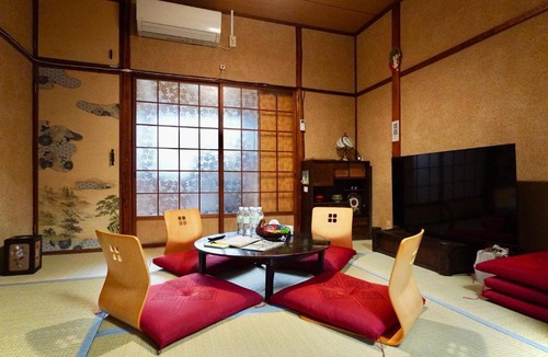 Suminoe Apartment | Gomakubo