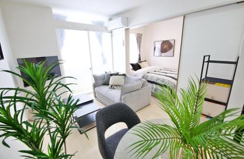 Toyama Apartment | Green Gables B棟 108