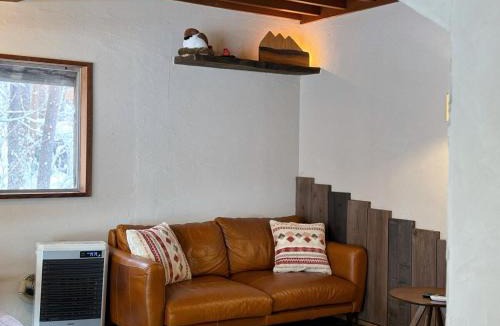 Iimori Ski Chalet | Hakuba Forest Cabin Korin - Family Retreat for 5