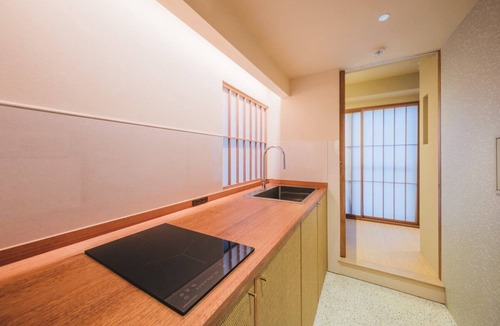 Tamachi Apartment | Hotel Matoma 401 Equipped with a kitchen and washing machine, this apartment-.