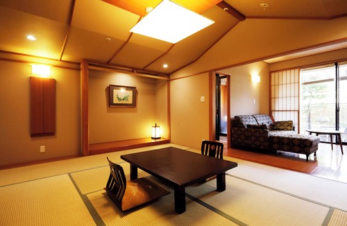 Hakone Hot Springs House | Hotel Nanpuso