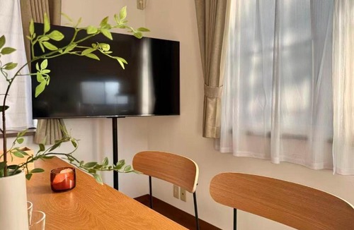 Honmachi Villa | ISSHUKU-VITA初台II-Shibuya Entire Detached House -Garden Access-6 Guests-8min Walk to Nishi-Shinjuku-Gochome