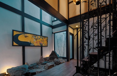 Shijo House | KIRAKU KYOTO RINPA