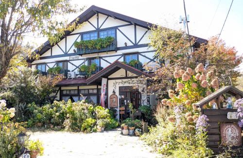 Hokuto Bed & Breakfast | Kiyosato Pension Izumi
