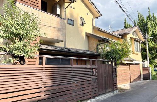 Matsumoto Apartment | Konrai Loft - Contemporary Calm, Walkable Matsumoto
