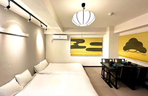 Yushima Apartment | Love Ueno Japanese Tatami Room 2 to 4 Guests 3 Min to Okachimachi Station Near Ameyoko Elevator Free WiFi Airport Direct