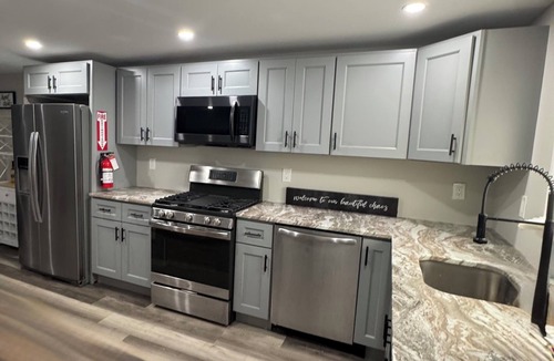 Grenloch House | Luxury Modern Retreat for Groups & Couples Near Philly