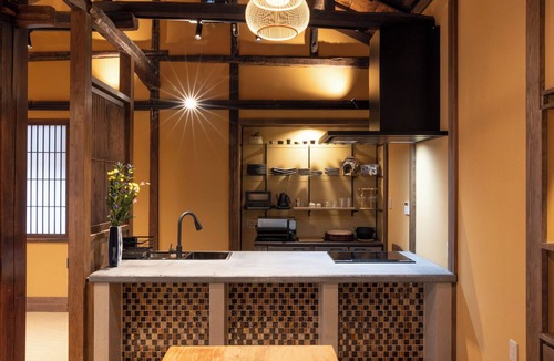 Yokosuka House | Near Kamakura | Gardens and Cypress Baths | At the foot of Mt. Okusu, the highest peak on the Miura Peninsula | 15-minute walk from Akiya’s Tateishi (one of Kanagawa’s 50 Scenic Spots) | One group per day · Exclusive use of an entire samurai temple | Free
