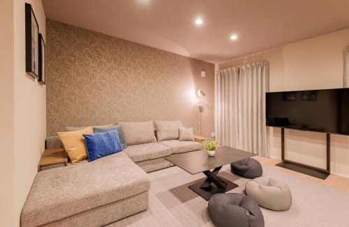 Tateishi House | Nesta Tateishi Eight
