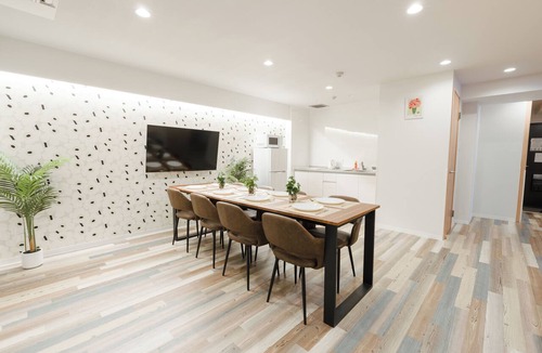 Namba Apartment | Nihonbashi, 63 m², 1-minute walk from the station, 3 bedrooms + 1 sofa bed, accommodates up to 7 guests, and conveniently equipped with a dryer!