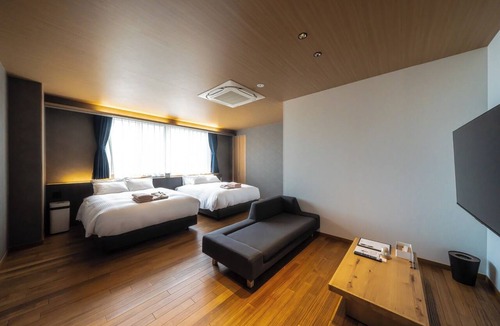 Hatsukaichi Hotel | NonSmoking Deluxe Twin Room 2nd Floor 38m2 M201 Two Queen Beds/Hatsukaichi Hiroshima