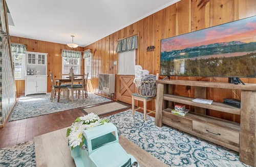 Big Bear Lake Ski Chalet | Oak Nesting