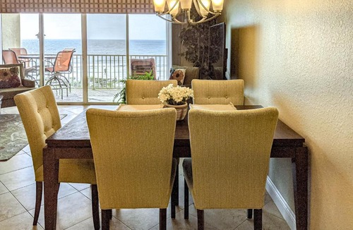 Independence Square House | Oceanside 305