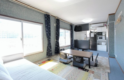 Matsubara Apartment | Phenomenal 1-bedroom with living area apartment with AC in Setagaya.