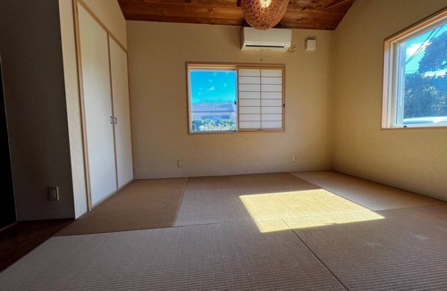 Oshima Villa | Private resort 10 seconds walk from the ocean, villa for rent on Oshima Island, Tokyo
