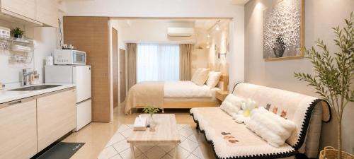 Dotonbori Apartment | Rest House Niponbashi 憩Central downtown 1min fm station, 2mins walk to Kuromon Market,Dotombori, upto 3ppl