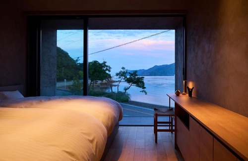 Enoura Villa | Seaside Villa SEEN Shallow Sea