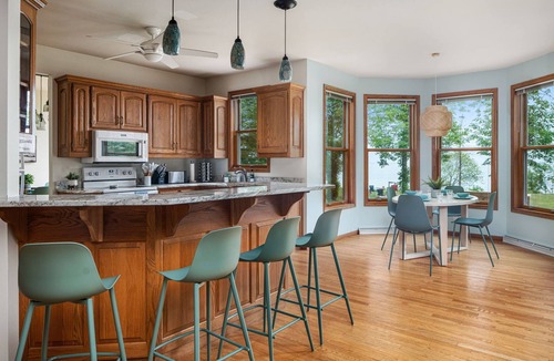 Cleveland House | Serene Lakeview Retreat on Lake Michigan - Minutes to Whistling Straights