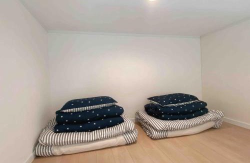 Nakano Apartment | Shinjuku 5 min, 1 min walk from Shinnakano Station, Room 202