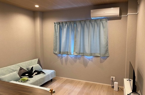 Minato House | Spacious 105-square-meter Family Home · 4 minutes to Bentencho · 9 minutes to USJ · Sleeps 8