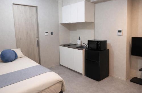 Kamezawa Apartment | Spacious 28sqm Modern Apt 2min Ryogoku Sta Bathtub