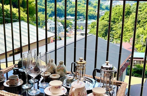 Atami House | Spacious family-friendly 4-bedroom house overlooking beautiful central Atami