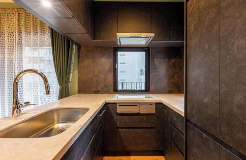 Namba Apartment | Spacious & Serene 84 ㎡ Retreat near Dotonbori, Kuromon Market & Shinsaibashi