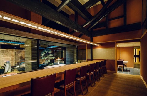 Karasumaoike Hotel | THE HIRAMATSU KYOTO
