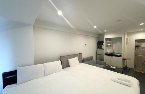 Morishita Apartment | Tokyo Sumo House 402