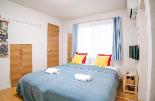 Higashitateishi Apartment | Triphome Tateishi New open/2 single beds/big table/300M WiFi