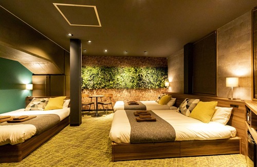 Kanda Neribeicho Hotel | UNDER RAILWAY HOTEL AKIHABARA