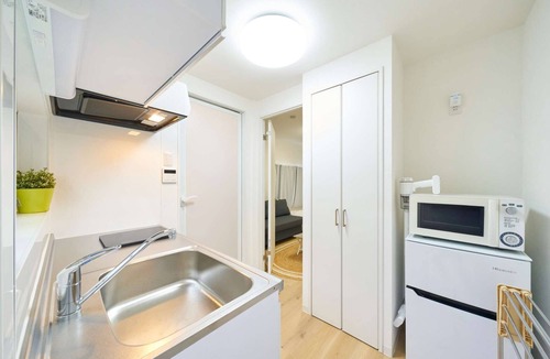 Hyakunincho Apartment | Under The Moon 3 minutes from Shin-Okubo Station