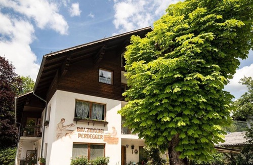 Hinterstoder Apartment | Vacation Rental: 4/3 Bedrooms/Bathroom, Toilet - Pernegger Vacation Home