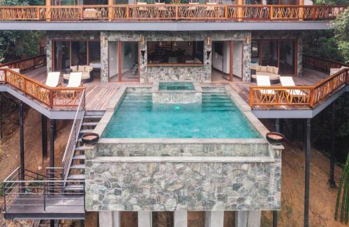 Good Living Camp Villa | Valley Stream Private Eden