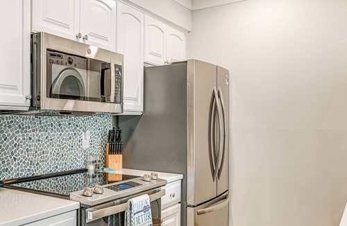 Mount Mourne Condo | Waterfront Lake Norman Retreat w/Balcony