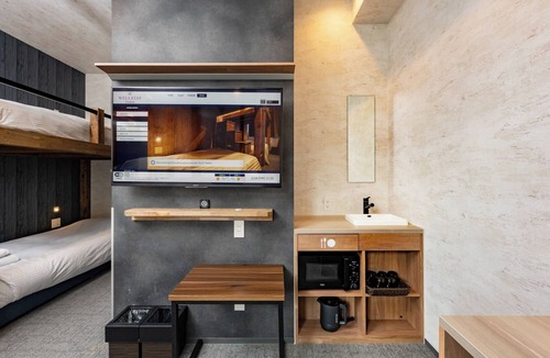 Motomatchi Hotel | WellStay Namba 5person room - Wellstay Namba 9F 5 people room/Osaka Ōsaka