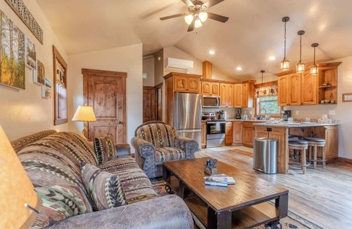 West Yellowstone Cabin | Whiskey Springs Cabin