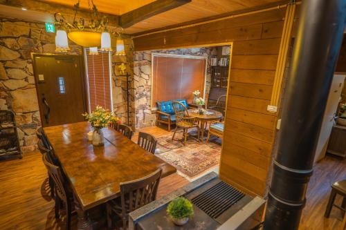 箱根シャレー コンビニ近く 海賊船に乗ろう 徒歩3分で富士山ビュー 箱根中心 in Hakone