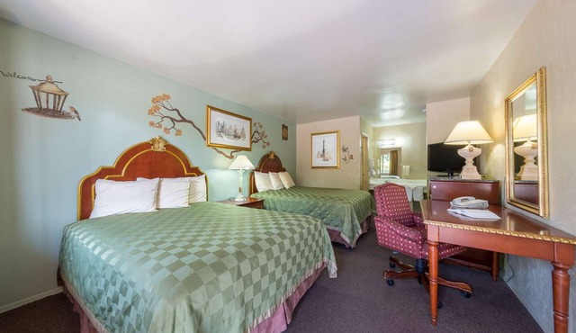 2 Peaceful Rooms | Junction Golf Club - 2.5 miles | Pets Allowed + Seasonal Pool in Kimble County