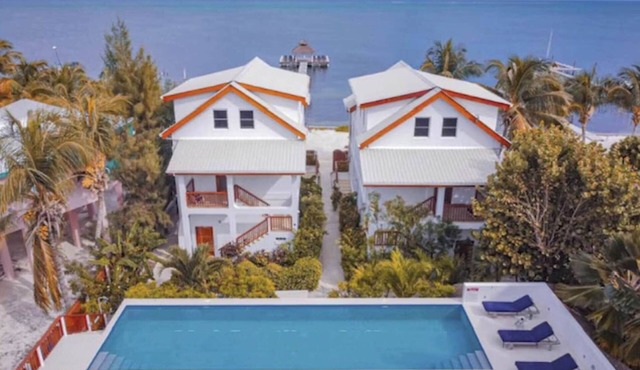 3 bed/3 bath Penthouse Velento #7-Partial Ocean Views/POOL/private dock in Caye Caulker