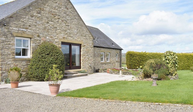 3 bedroom accommodation in Middleham, near Leyburn in Leyburn