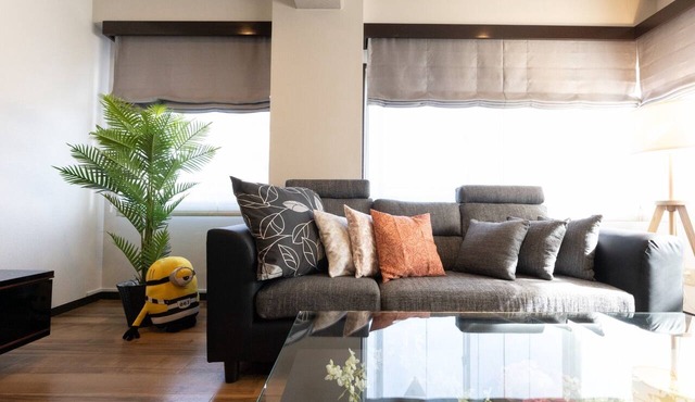 5 minutes to USJ VIP class 130m 3 bathrooms 5 bedrooms Direct access from airport Nearest - CRResidence Nishikujyo702/Osaka Ōsaka