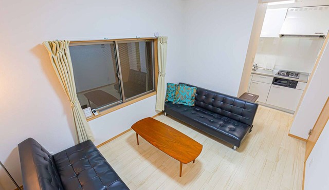 8 min. walk from Hirai Station 11 min. to Akihabara by train 18 min. to Tokyo Station
