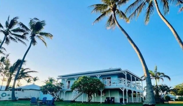 Absolute Beachfront Bowen Beach House-family time in Bowen