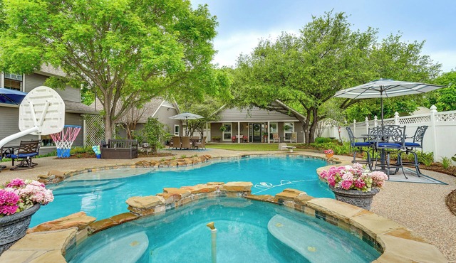 Backyard Bungalow w/Pool & Country Views in Argyle